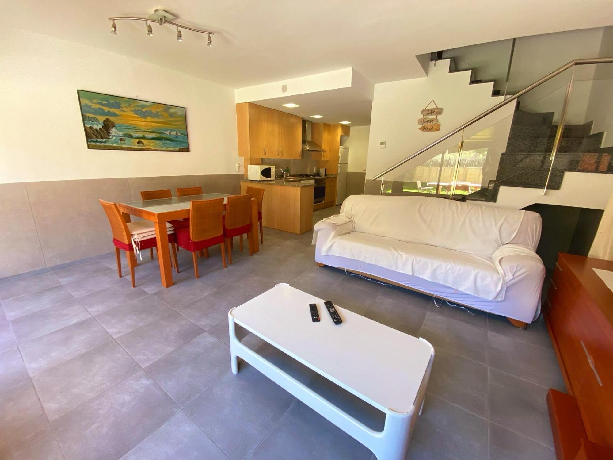 Casa L'Escala, Piscina Comuntaria I Jardi Privat Villa Exterior photo